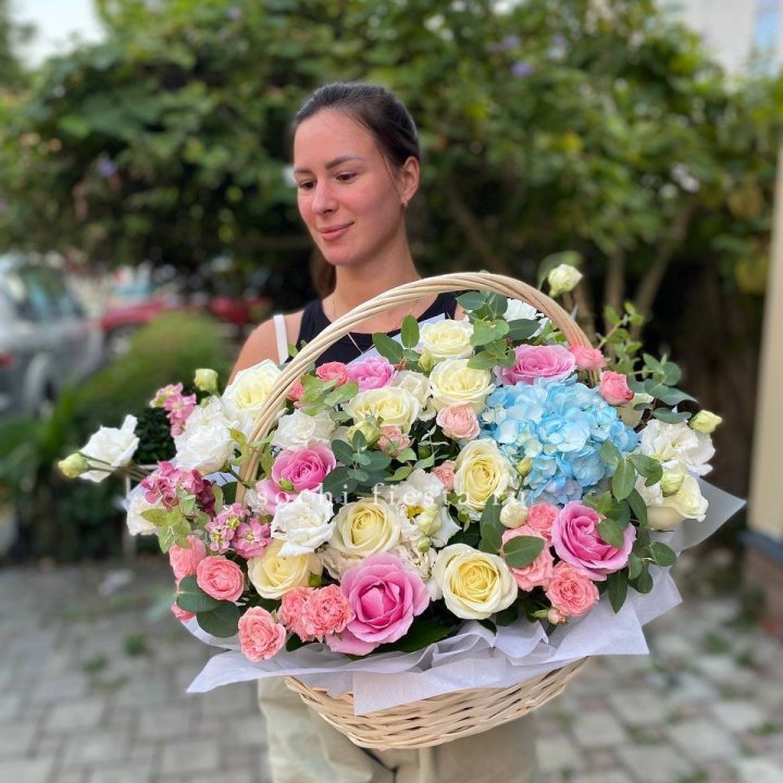 Цветочная корзина №2 в Краснодаре