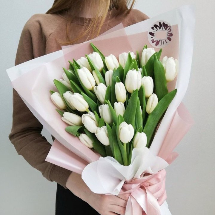 Букет белых тюльпанов "Моника" в Краснодаре