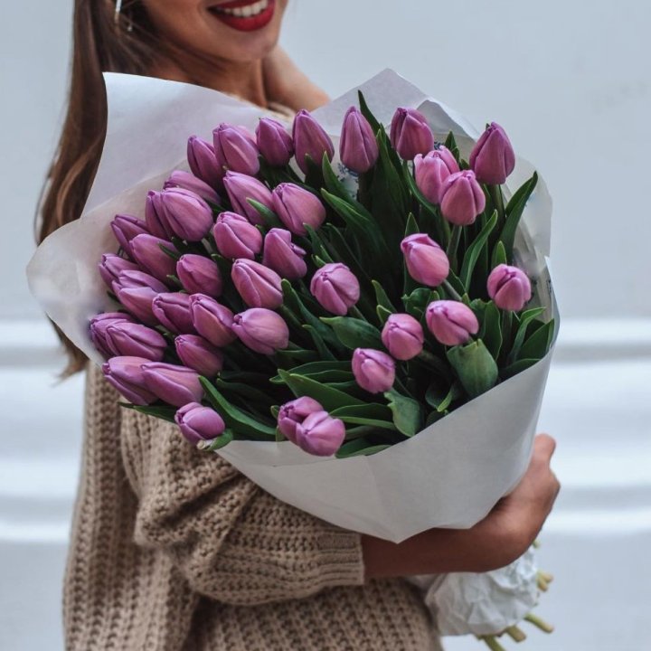 39 сиреневых тюльпанов в Краснодаре